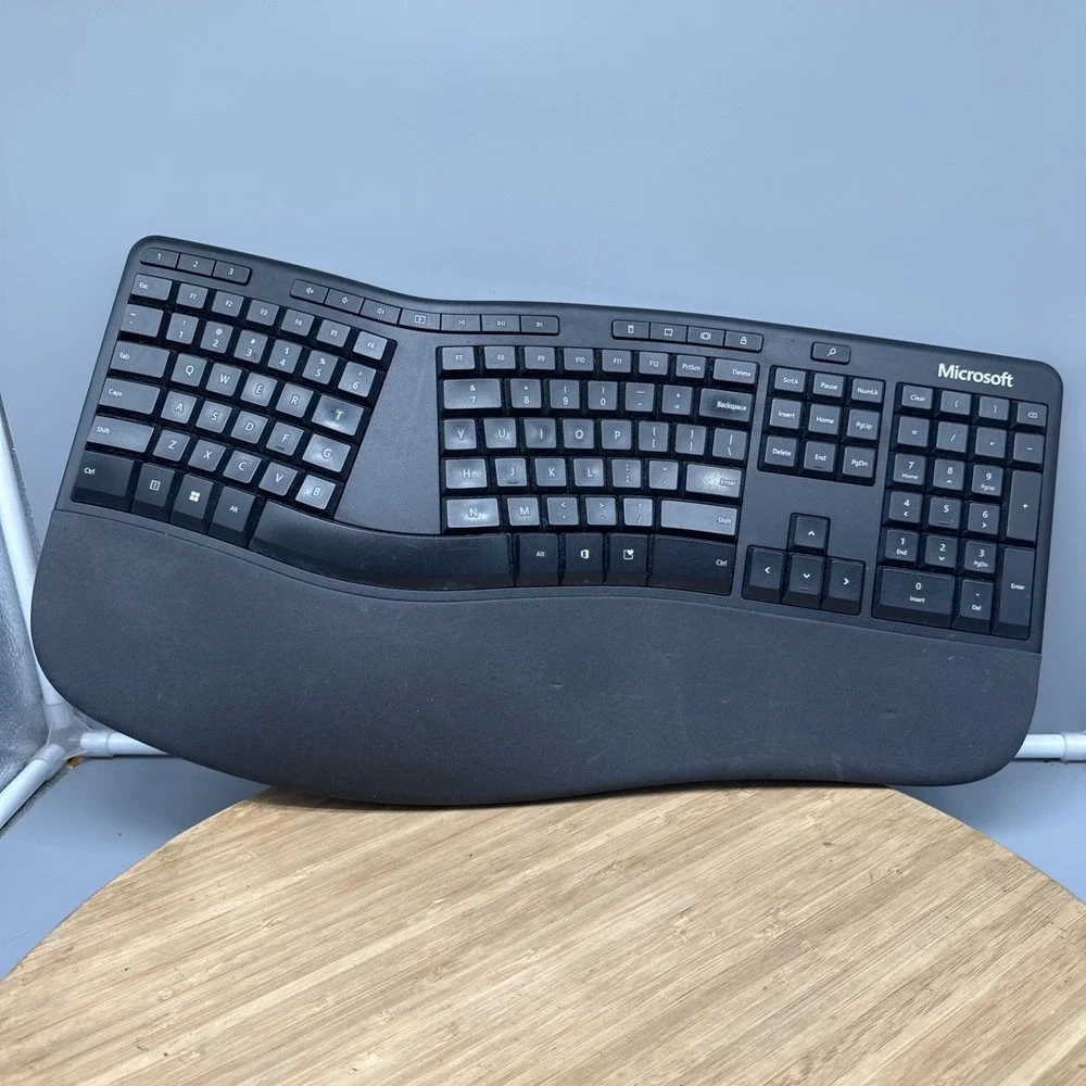 Microsoft Ergonomic Keyboard Black Wired USB Model 1878 Tested Working